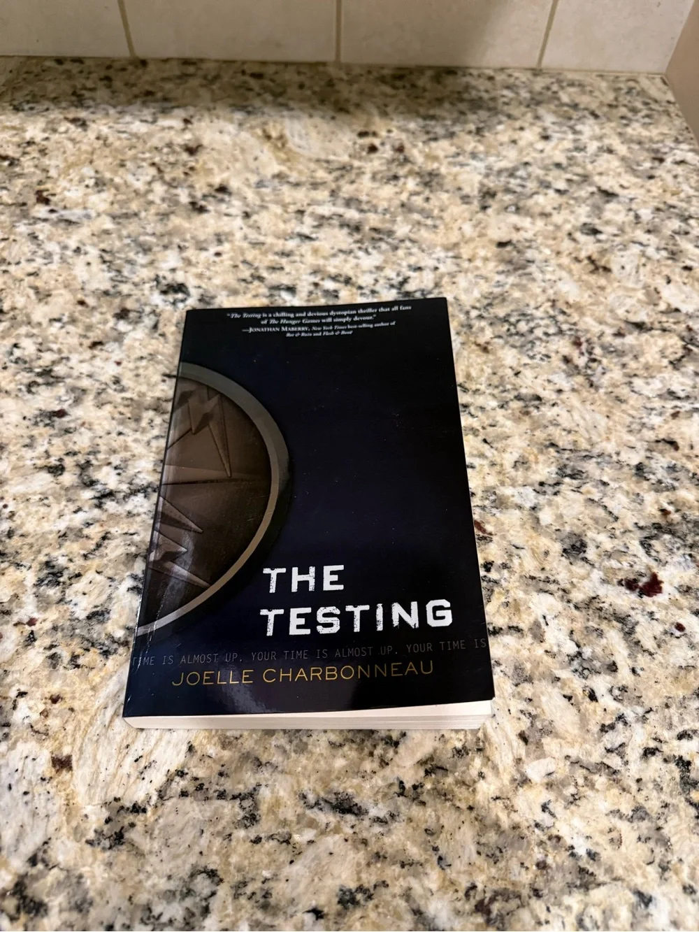 The Testing by Joelle Charbonneau - Black Paperback